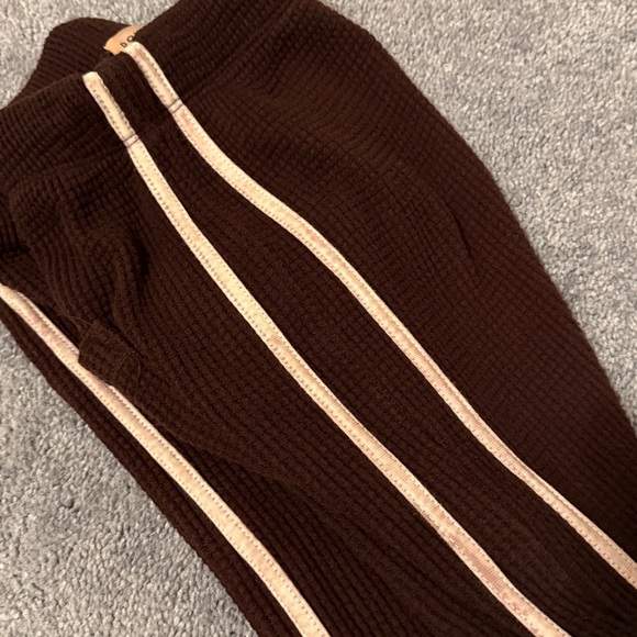 DONNI Thermal Stripe Crop Pants - Picture 4 of 6